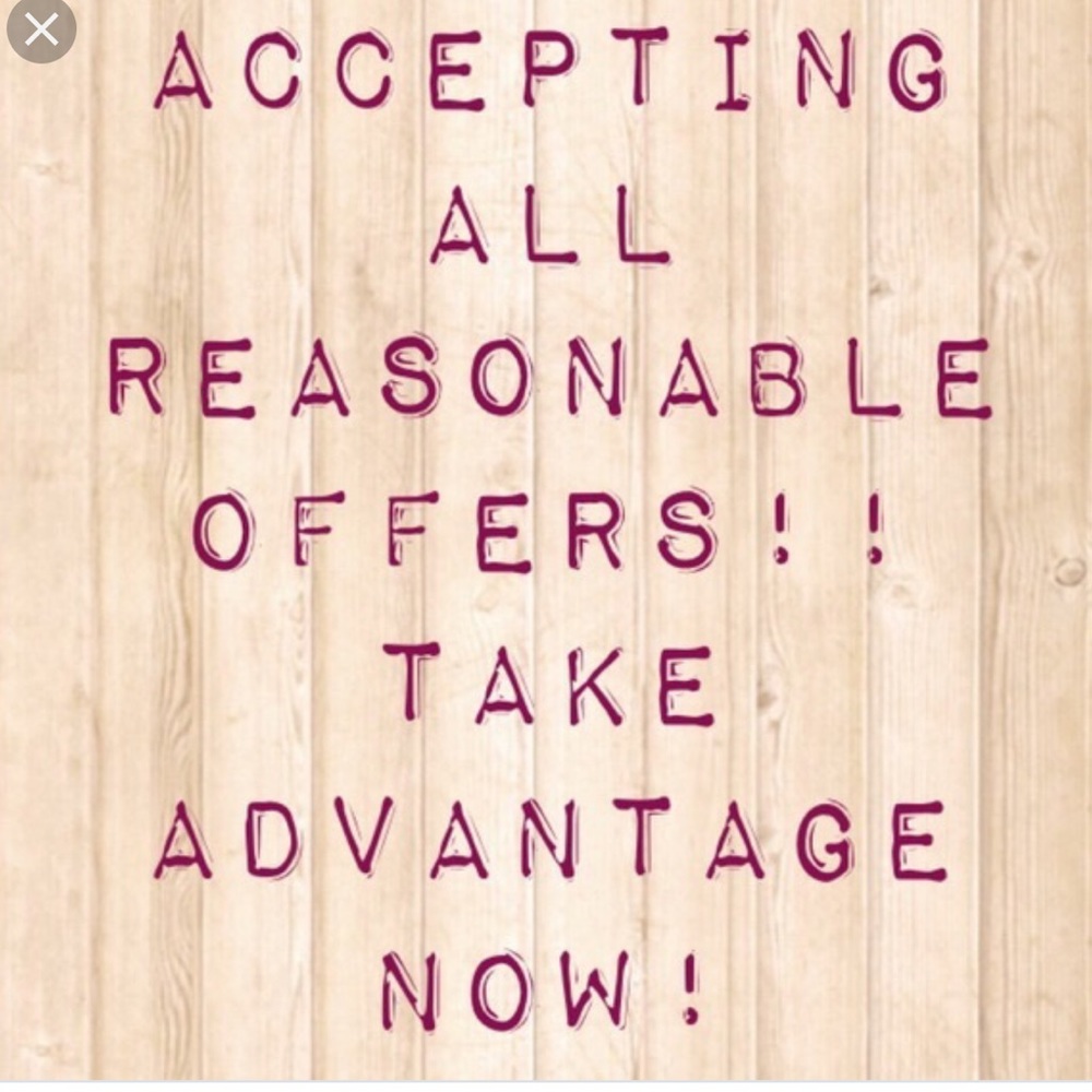 🌟Send in offers!!🌟